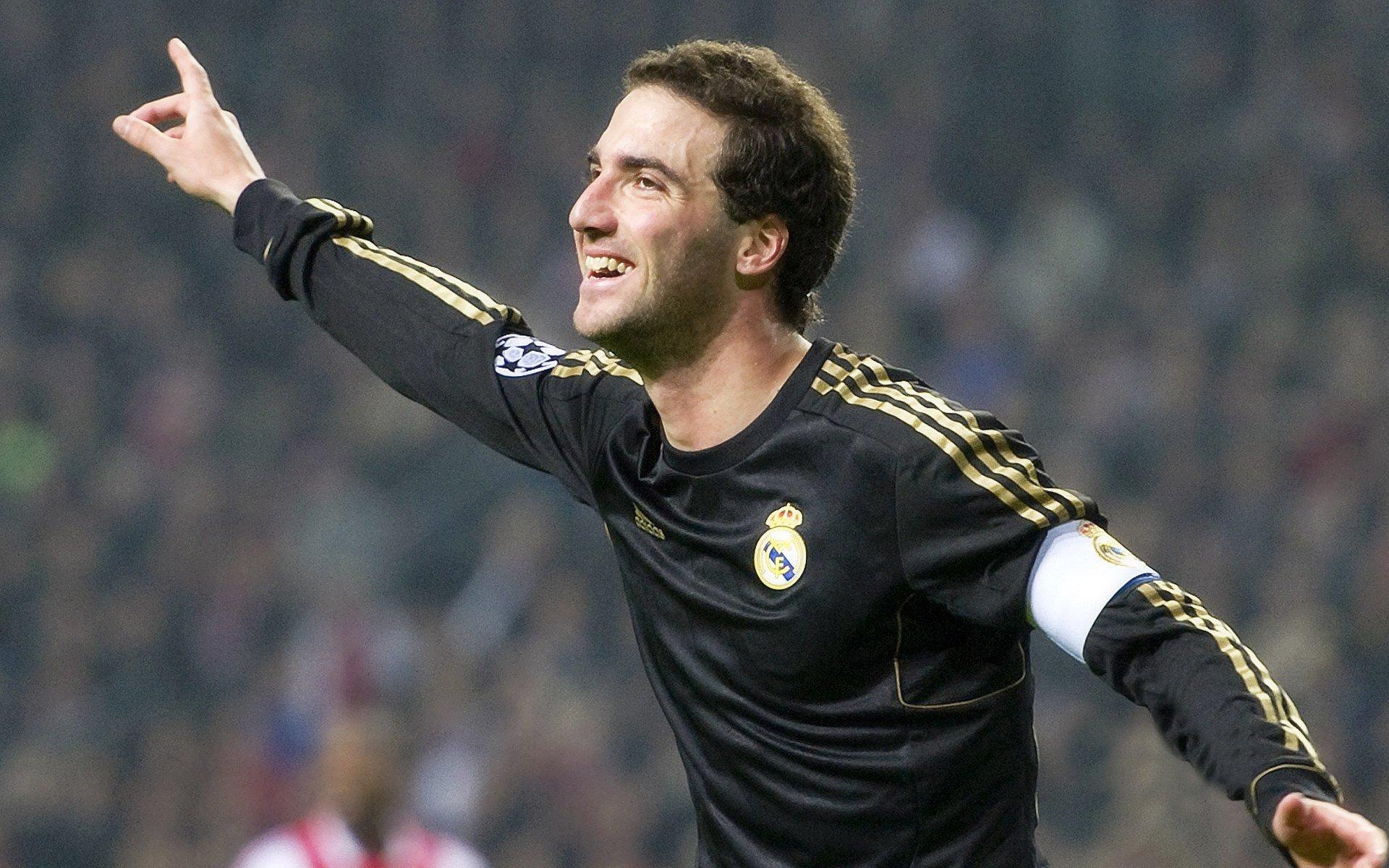 拉文积极投入恢复训练,距离重返赛场仅差三步之遥